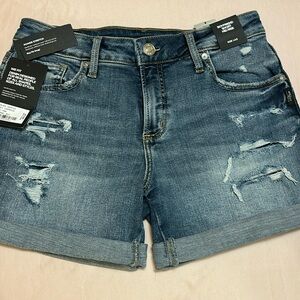 Silver Boyfriend mid rise short size 28 L 4.5